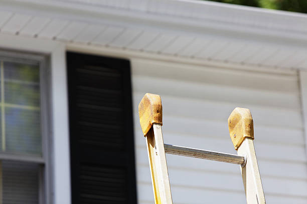 Affordable siding repair and maintenance services in Montezuma, GA